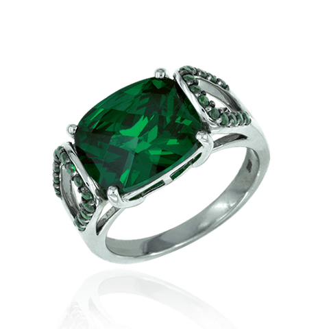 Emerald Green Oval Ring